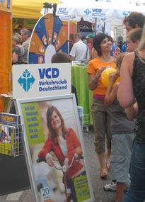 VCD-Stand beim Streetlife-festival 2011 in M�nchen