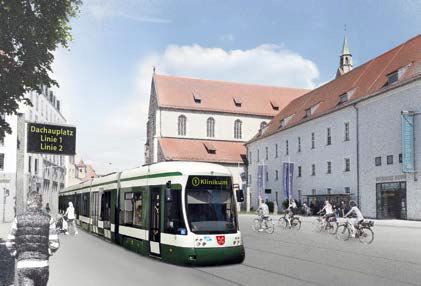 eine Stadtbahn fährt über den Dachauplatz in Regensburg